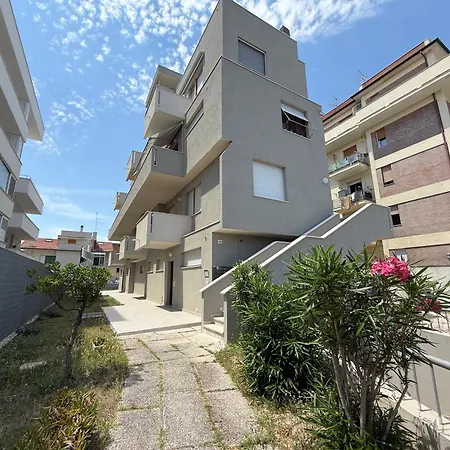 Se299 - Senigallia, Trilocale A Due Passi Dal Mare!